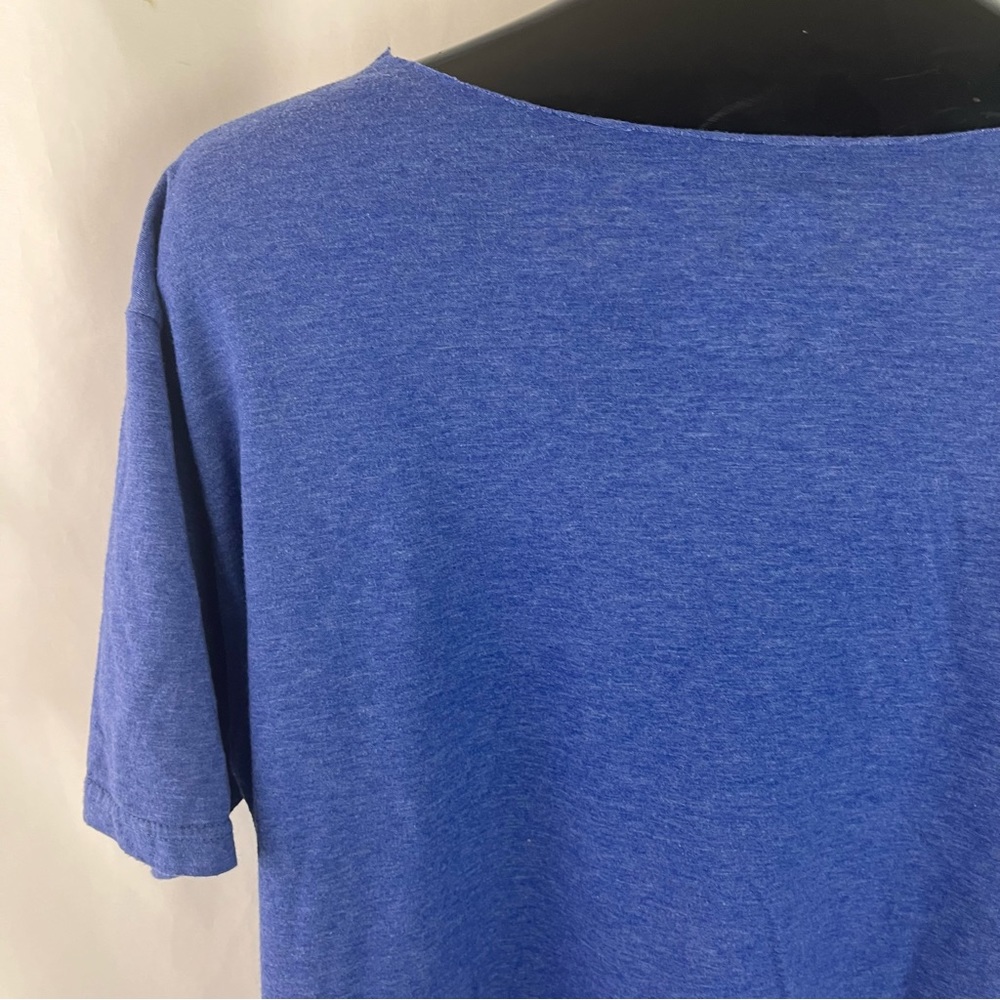 Momma Bear Custom Cut Chicago Cubs T-Shirt - Picture 9 of 9